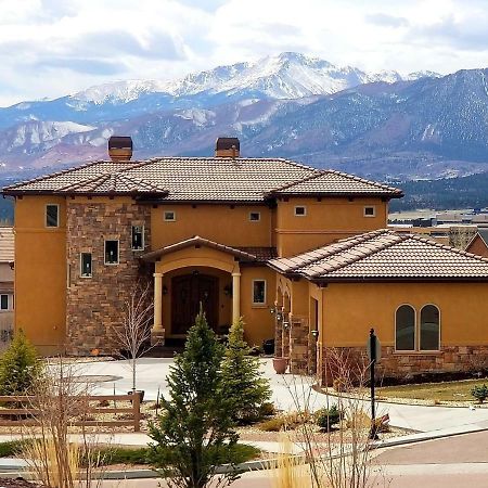 Chateau du Pikes Peak, a Tuscany Retreat Bed & Breakfast Colorado Springs Bagian luar foto