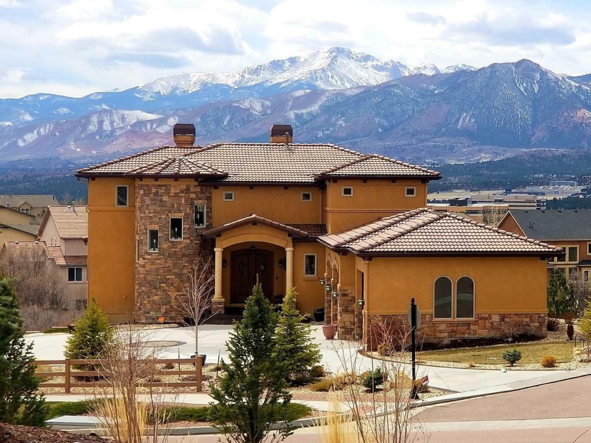 Chateau du Pikes Peak, a Tuscany Retreat Bed & Breakfast Colorado Springs Bagian luar foto