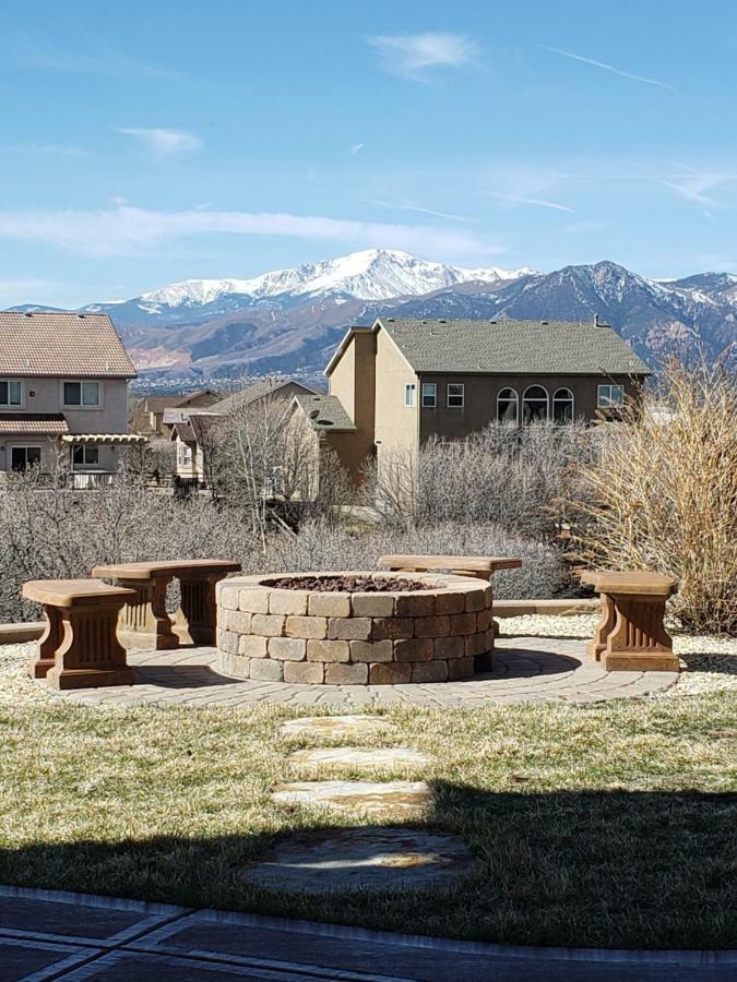 Chateau du Pikes Peak, a Tuscany Retreat Bed & Breakfast Colorado Springs Bagian luar foto