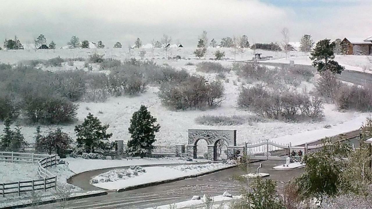 Chateau du Pikes Peak, a Tuscany Retreat Bed & Breakfast Colorado Springs Bagian luar foto